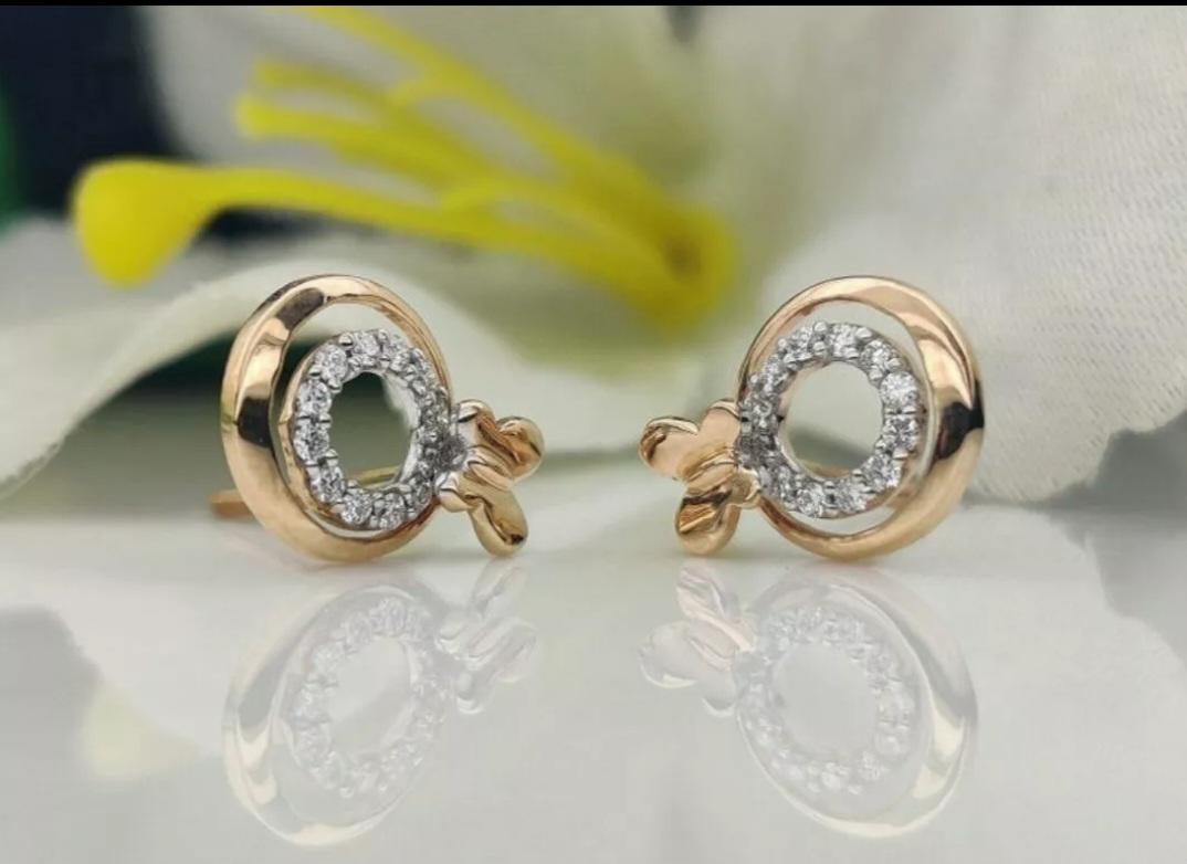 Taglio rotondo Orecchino a farfalla in oro massiccio 14k Orecchini a perno in oro rosa con diamante in vendita