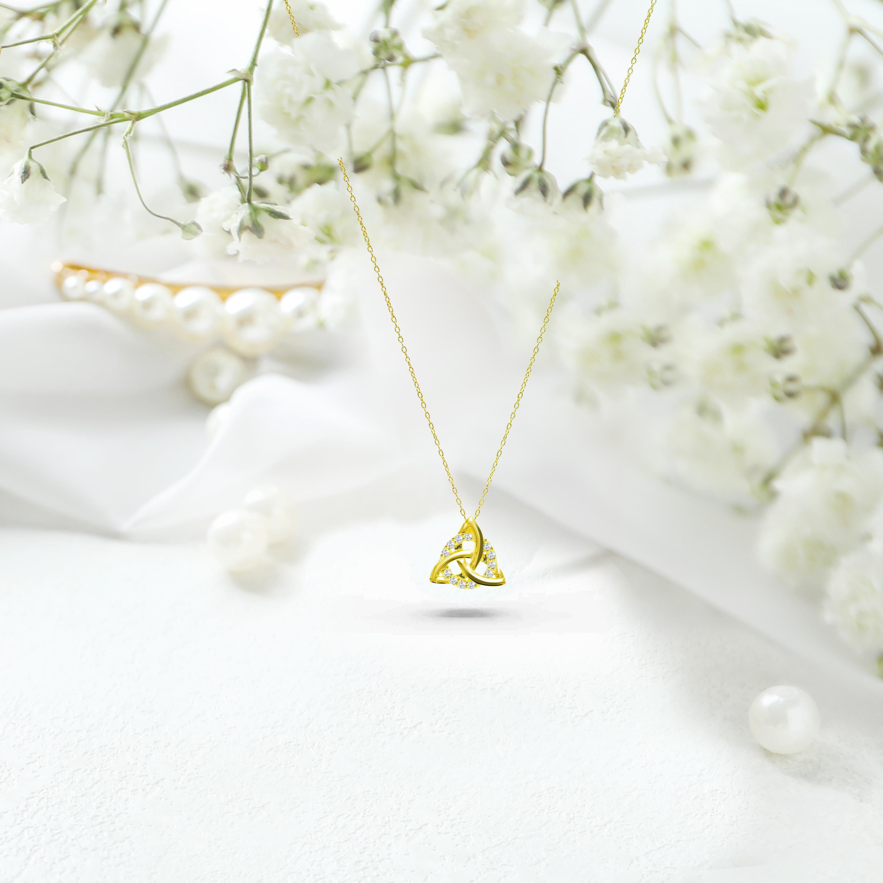 Round Cut 14k Solid Gold Diamond Celtic Knot Pendant Necklace Minimalist Diamond Necklace For Sale