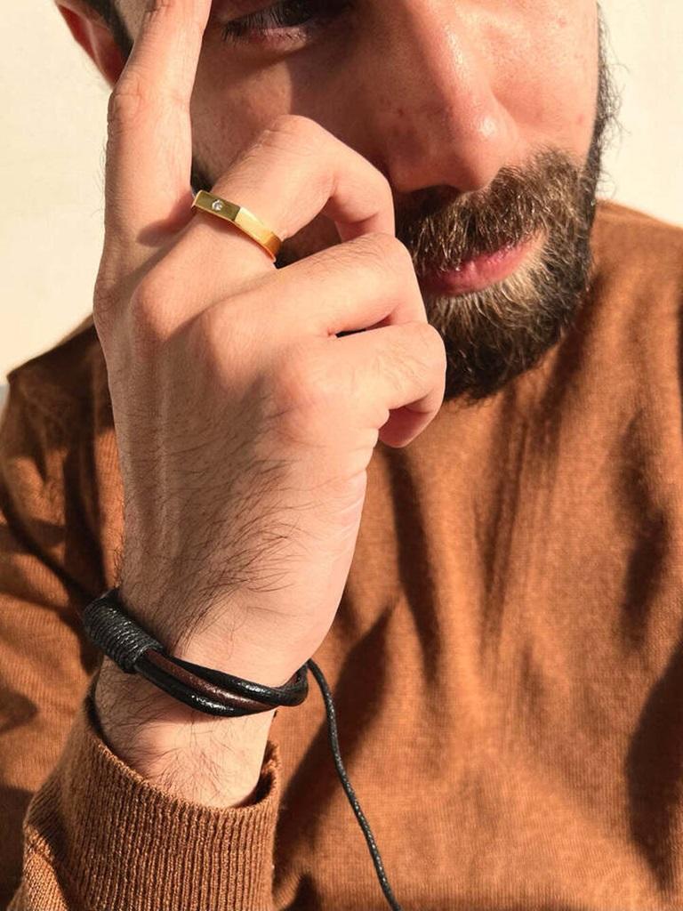 14K Massivgold Diamant-Ring mit Rand für Männer im Zustand „Neu“ im Angebot in Chicago, IL