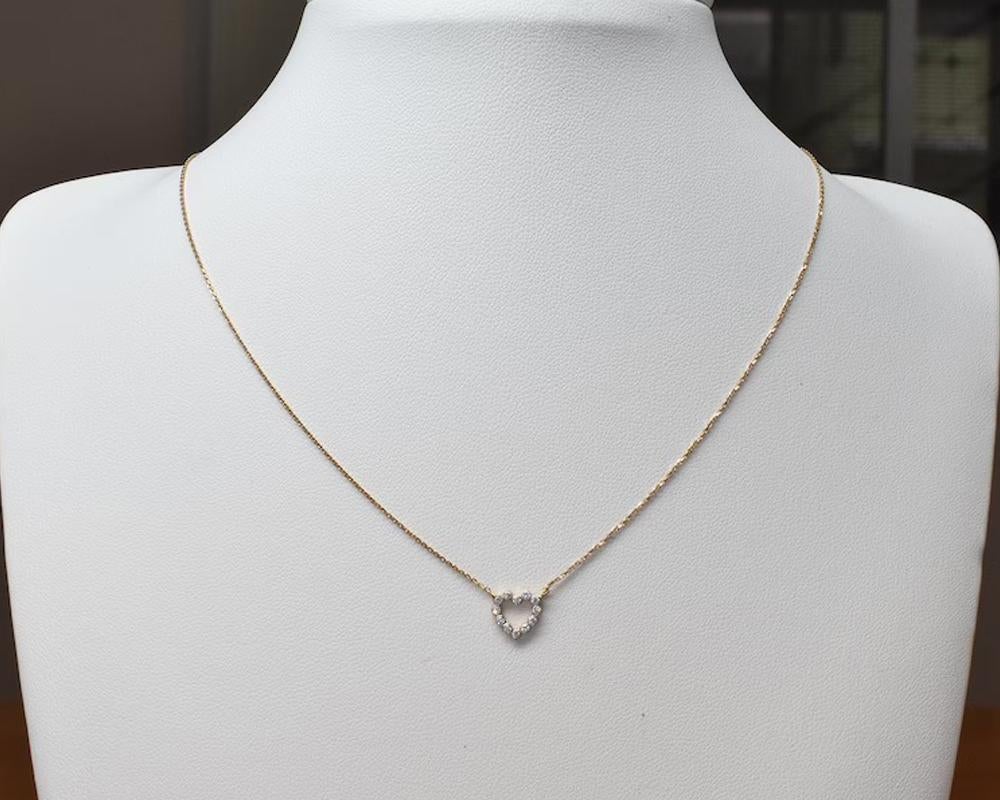 Round Cut 14k Gold Diamond Bezel Heart Necklace Valentine Jewelry For Sale