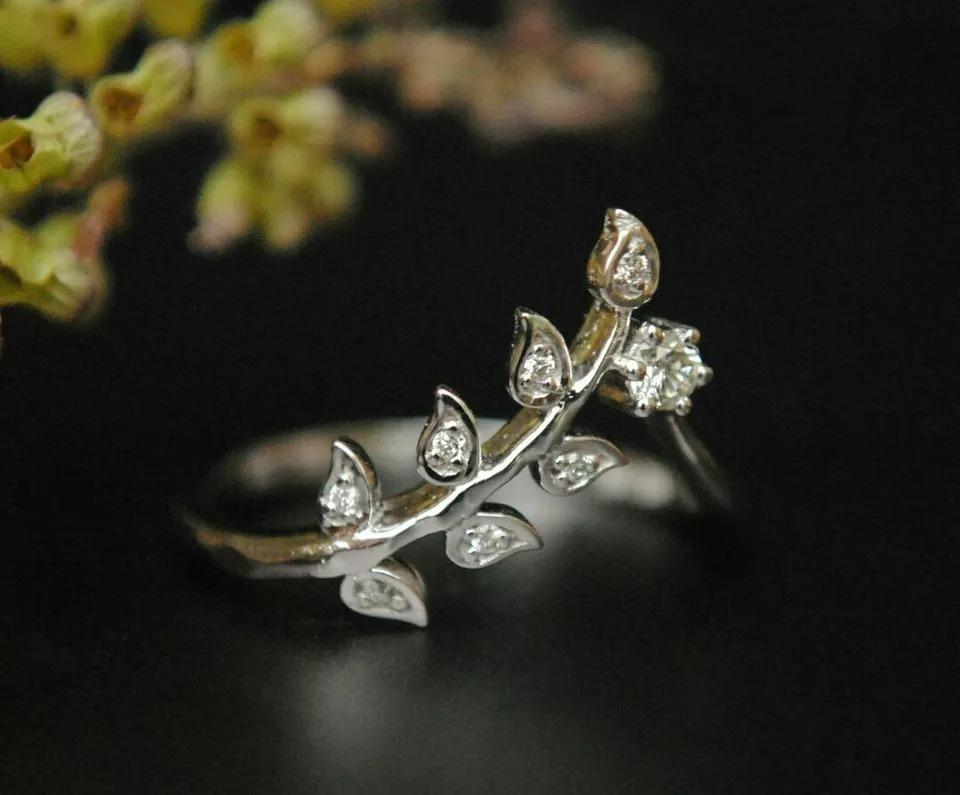 14k Solid Gold Diamond Leaf Chevron Ring V Shape Wedding Band Leaf Vine Ring
Light weight can be worn everyday

Additional information:
Condition: New with tags: A brand-new, unused, and unworn item (including handmade items) in the original