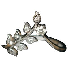 14k Solid Gold Diamond Leaf Chevron V Shape Wedding Band Ring