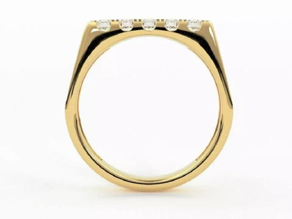 Round Cut 14K Solid Gold Diamond Signet Pinky Ring For Sale