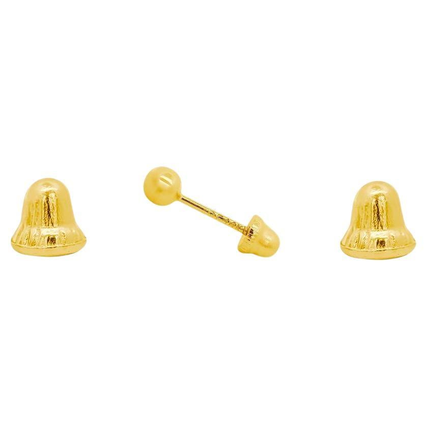 Celebrate your love for furry friends with this charming 14K Yellow Gold Dog Paw Stud Earring. Sold as a pair.

Made with real 14 karat solid yellow gold. Not gold plated.

Details:
Item Type: Stud Earring
Metal: 14K Yellow Gold
Size: 5mm
Closure: