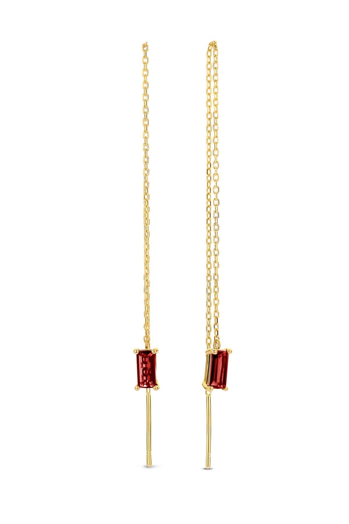 Modern 14k solid gold drop earrings with garnets.  For Sale