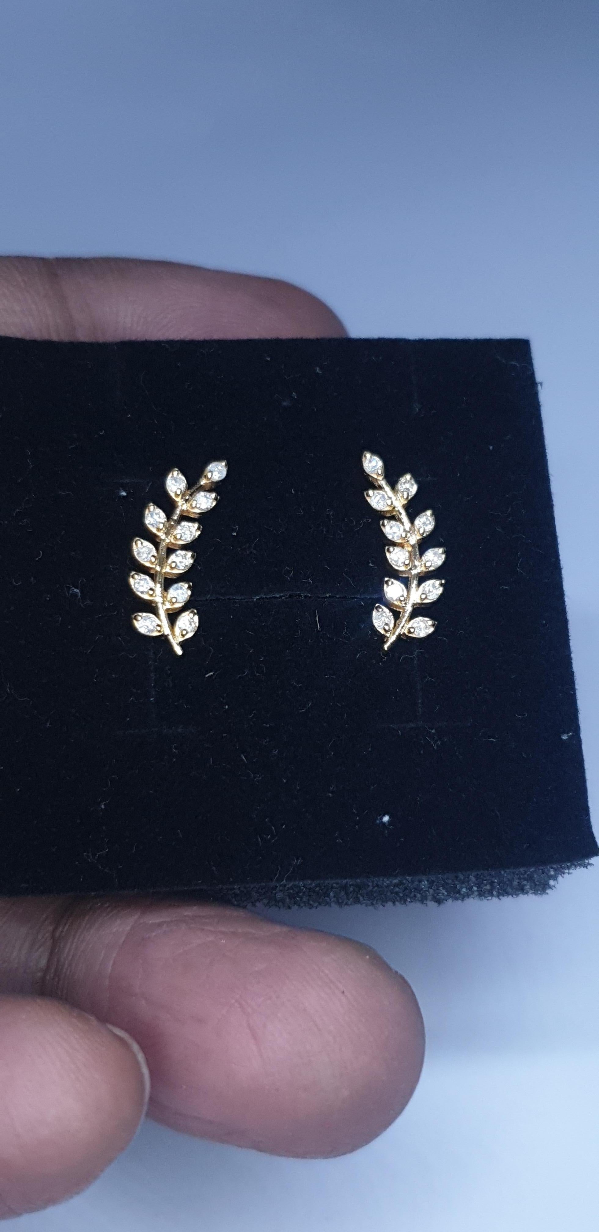 14k Solid Gold Ear Cuff Leaf Design Diamond Earrings Studs Leaves Designer Studs For Sale 5