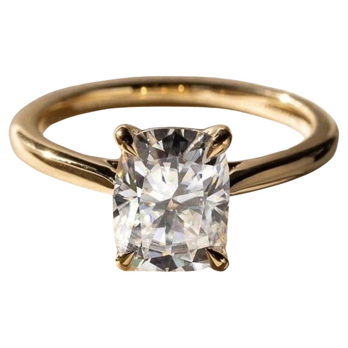 14k Massivgold  Länglicher Cushion Cut Moissanit 2 ct Verlobungsring . im Zustand „Neu“ in Chicago, IL