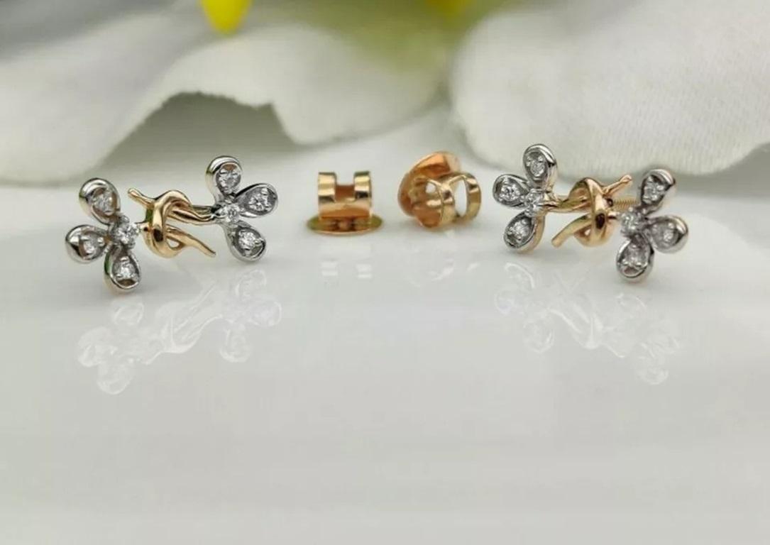 Orecchino in oro massiccio 14k con diamante floreale Foglia Designer Orecchio Gioielli da sposa.
Leggero, può essere indossato tutti i giorni

Informazioni aggiuntive:
Condit: Nuovo con etichette: Un articolo nuovo di zecca, non usato e non