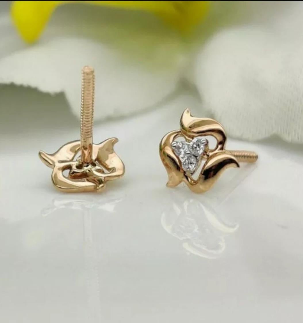 Orecchino a fiore in oro massiccio 14k Gioielli a grappolo con diamanti naturali in vendita 1