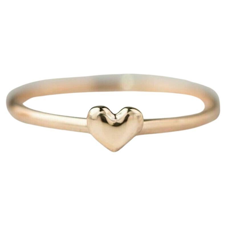 14K Solid Gold Heart Ring Minimalist Dainty Ring Band Heart Ring Christmas Gift. For Sale