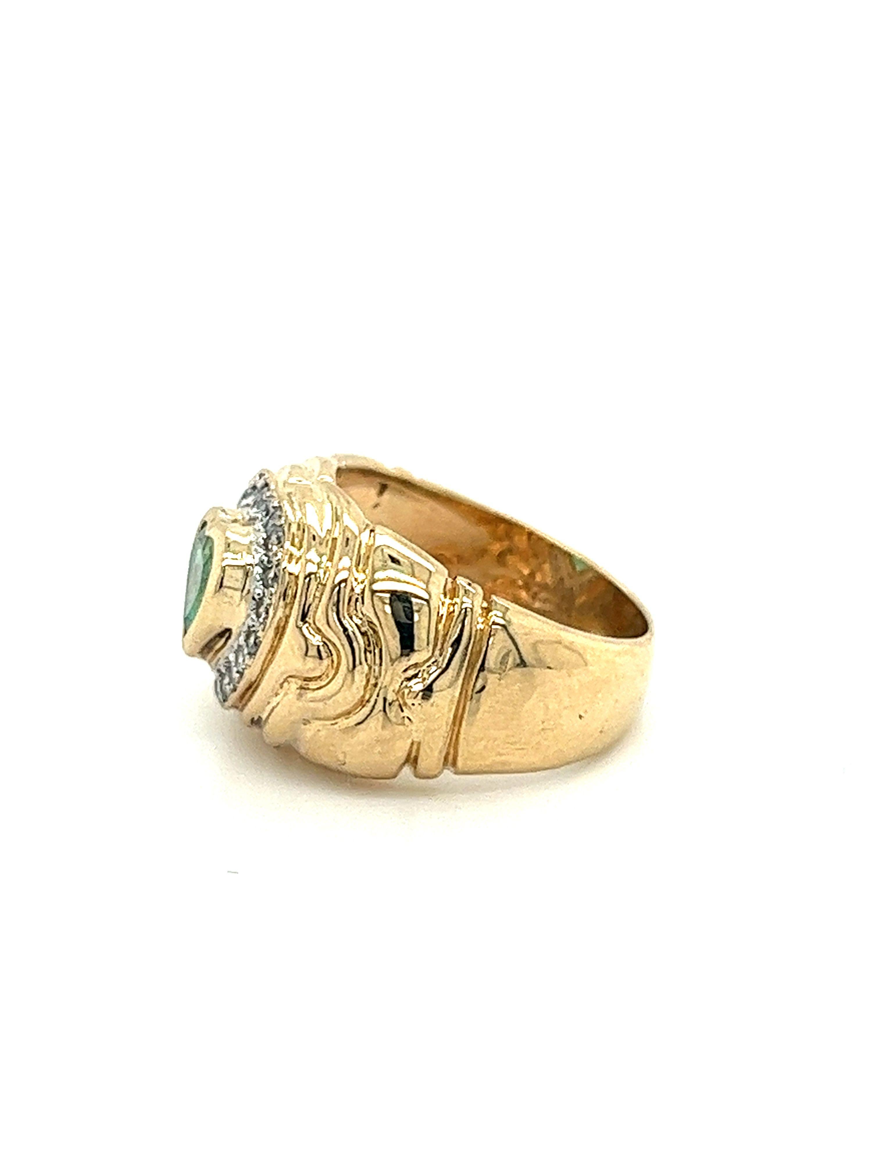 Romantic 14k Solid Gold Heart Shape Emerald & Diamond Thick Pinky Ring with Textured Gold For Sale
