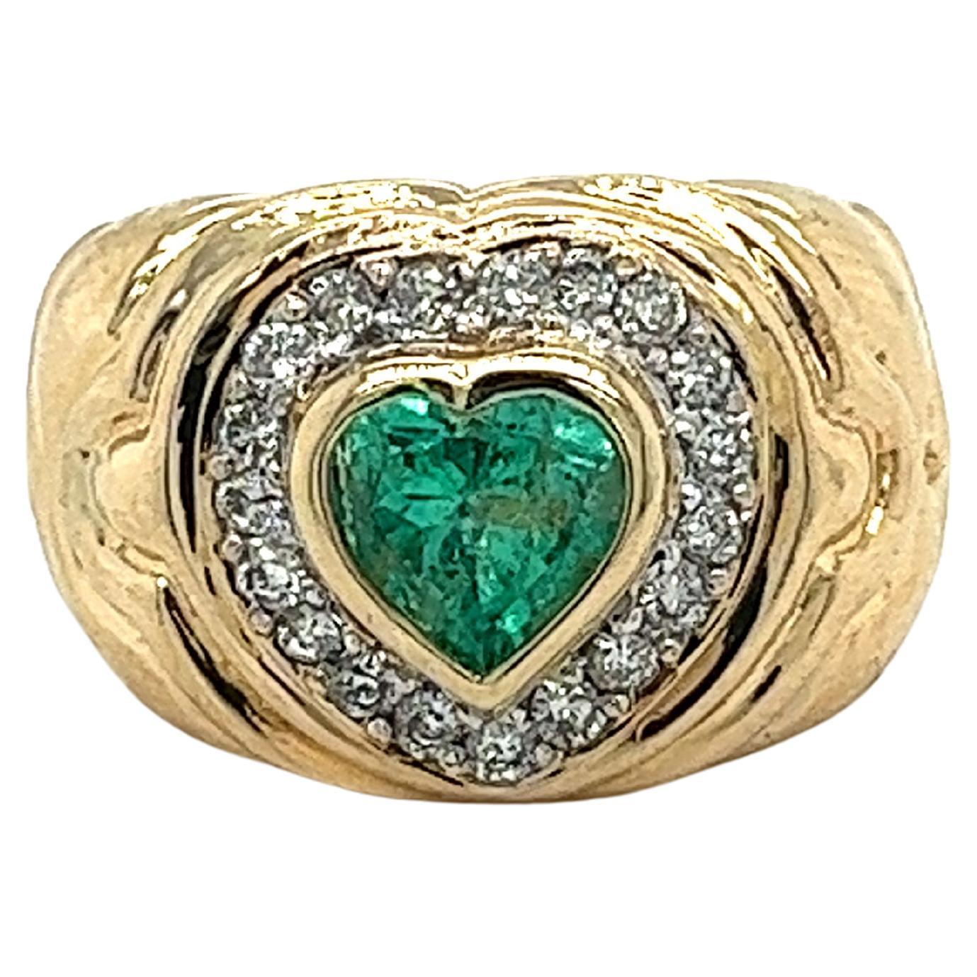 14k Solid Gold Heart Shape Emerald & Diamond Thick Pinky Ring with Textured Gold For Sale