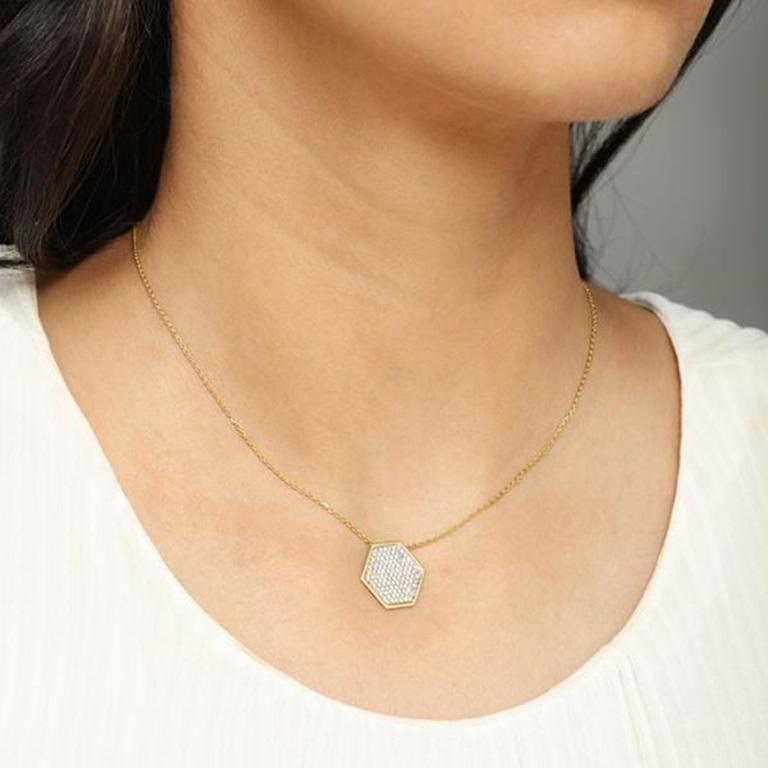Collier en or massif 14K en forme d'hexagone Cadeau de mariage pour elle Cadeau coûteux en or
Léger, il peut être porté tous les jours

Informations complémentaires :
Condit : Nouveau avec étiquettes : Un article neuf, non utilisé et non porté (y