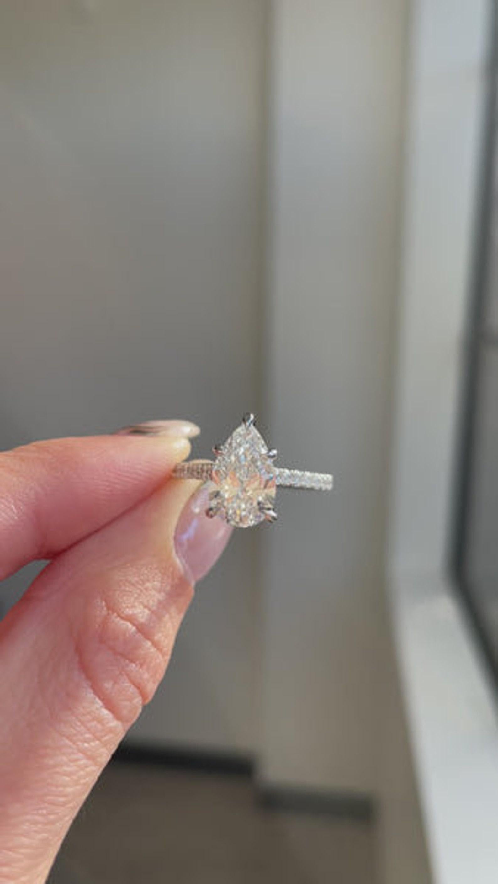 14k massiv Gold Hidden Halo Verlobungsring 2CT Moissanite Ring  Ehering (Art déco)