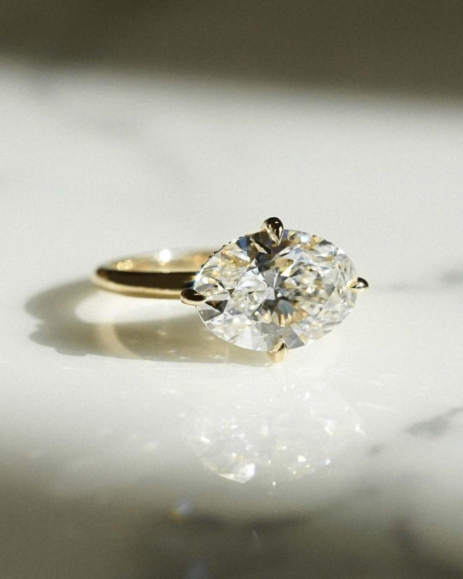 Anillo Halo Oculto de oro macizo de 14 quilates Anillo solitario de moissanita de corte ovalado. 5