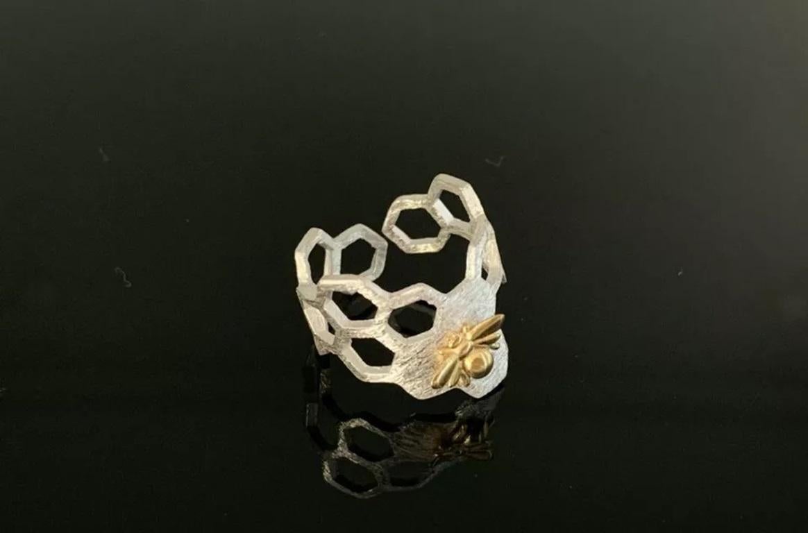 Women's 14k Solid Gold Honeycomb Designer Bee Ring For Sale