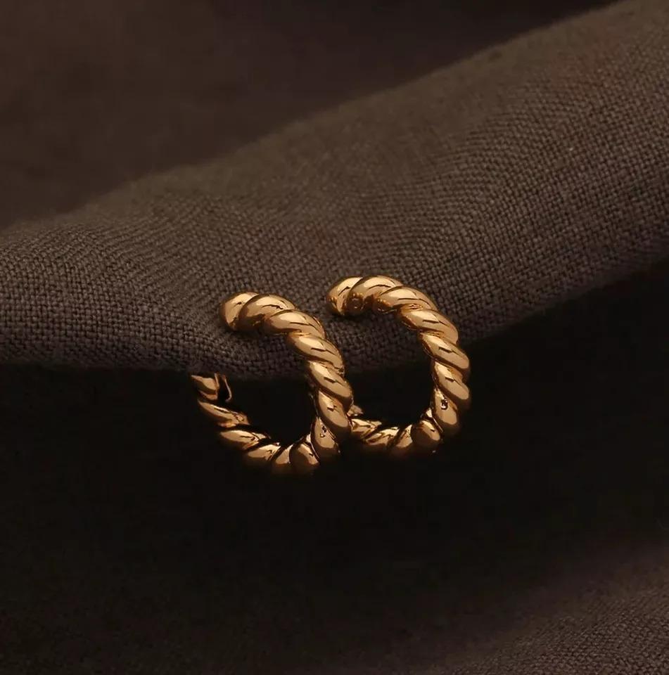 Boucles d'oreilles en or massif 14K pour femmes Luxe Neuf - En vente à Chicago, IL