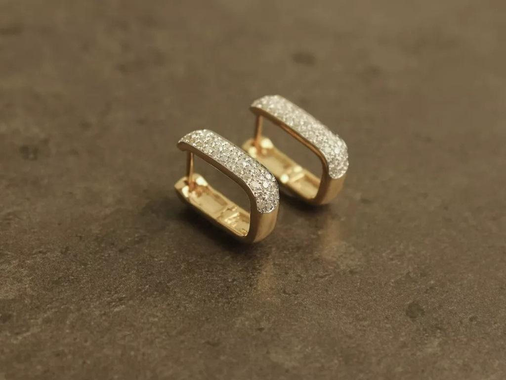 Round Cut 14K Solid Gold Huggie Diamond Earrings Hoops For Sale