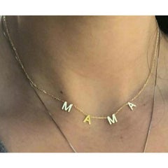 Collana con iniziali personalizzate in oro massiccio 14k