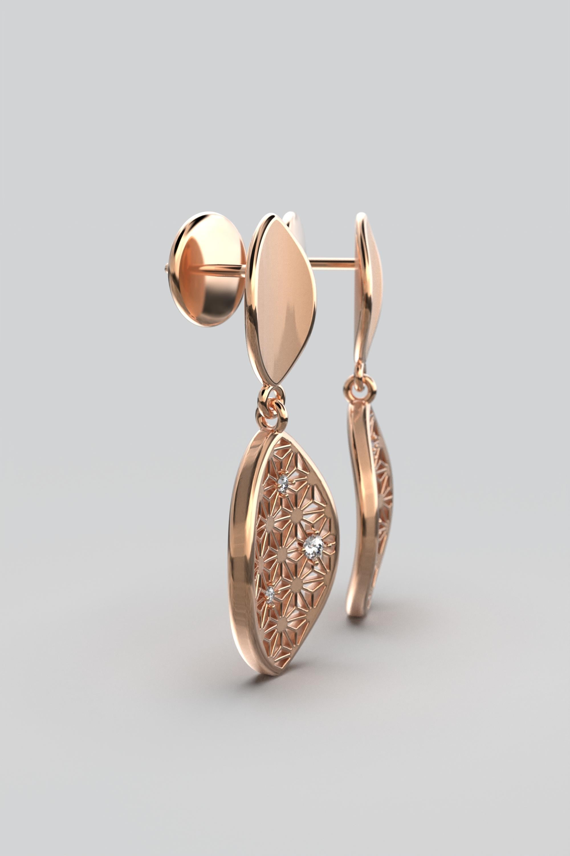 14k Solid Gold Italian Diamond Earrings with Japanese Sashiko Pattern For Sale 4
