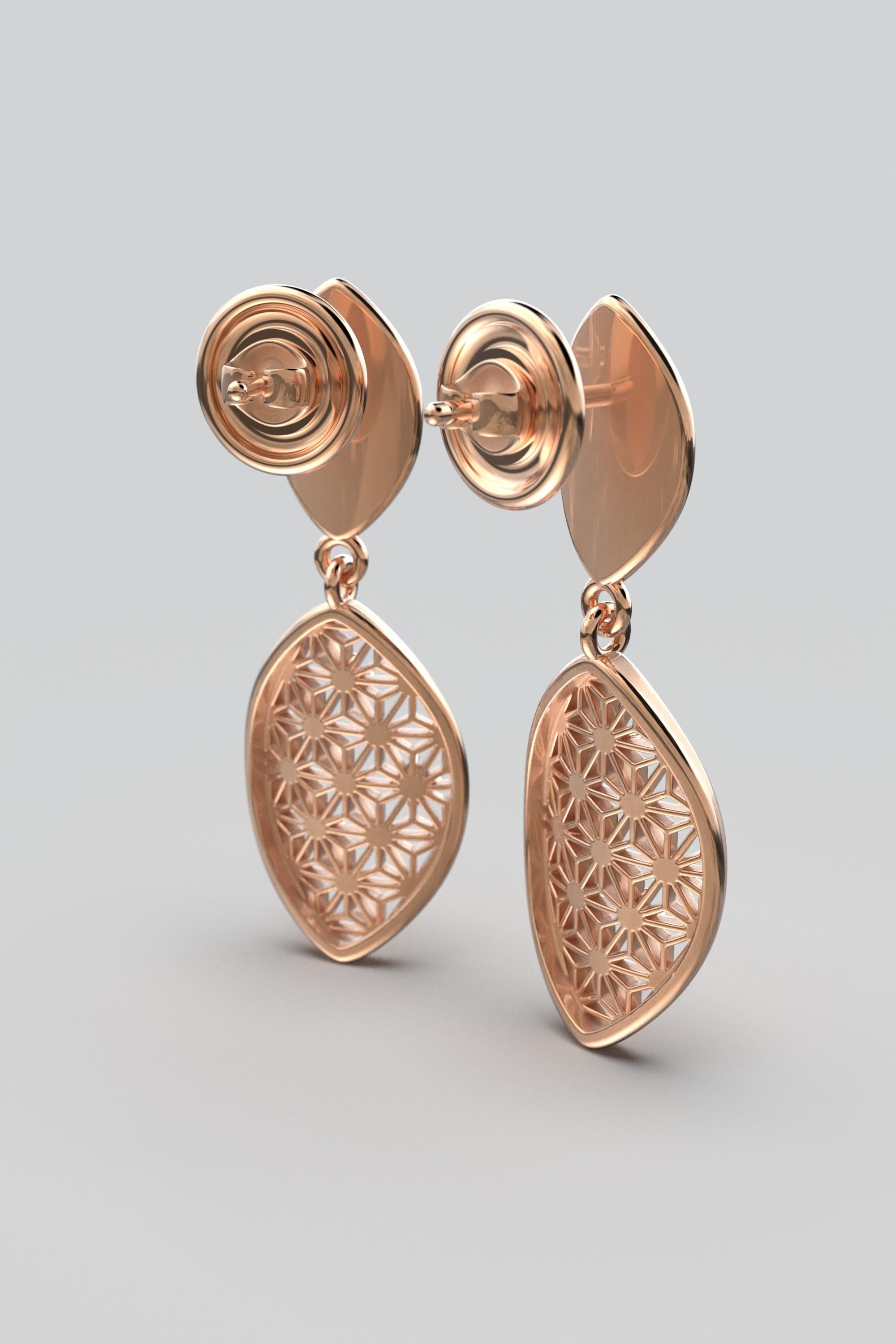 14k Solid Gold Italian Diamond Earrings with Japanese Sashiko Pattern For Sale 5