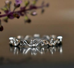 14k Solid Gold Ivy Vine Wedding Band Petite Lace Ring