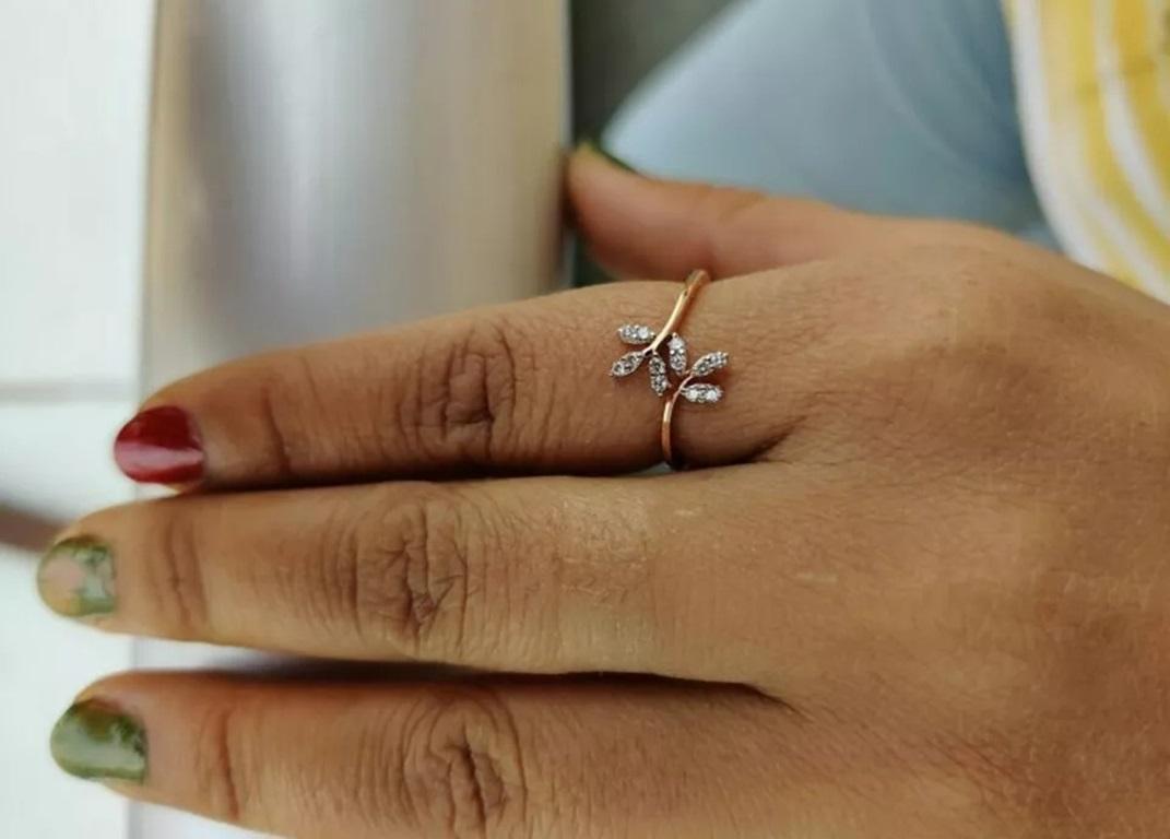 14k Solid Gold Leaf Diamond Ring Handmade In New Condition For Sale In Chicago, IL