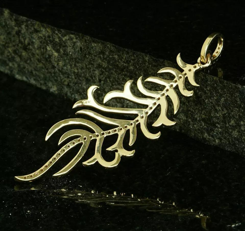 Solid 14k Gold Diamond Leaf Pendant Jewelry Fine Gold Diamond Leaf Birthday Gift
Light weight can be worn everyday

Additional information:
Condition: New with tags: A brand-new, unused, and unworn item (including handmade items) in the original