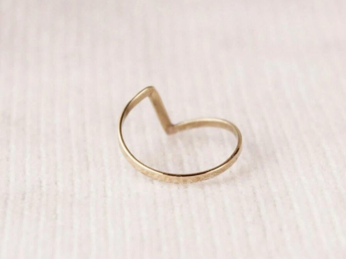 14k Solid Gold Lightning Bolt Zig Zag Handmade Valentines Minimalist Girl Ring. im Angebot 2