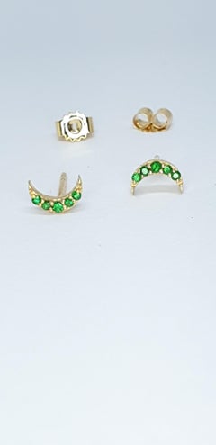 Pendientes de oro macizo de 14 quilates con forma de luna para mujeres.