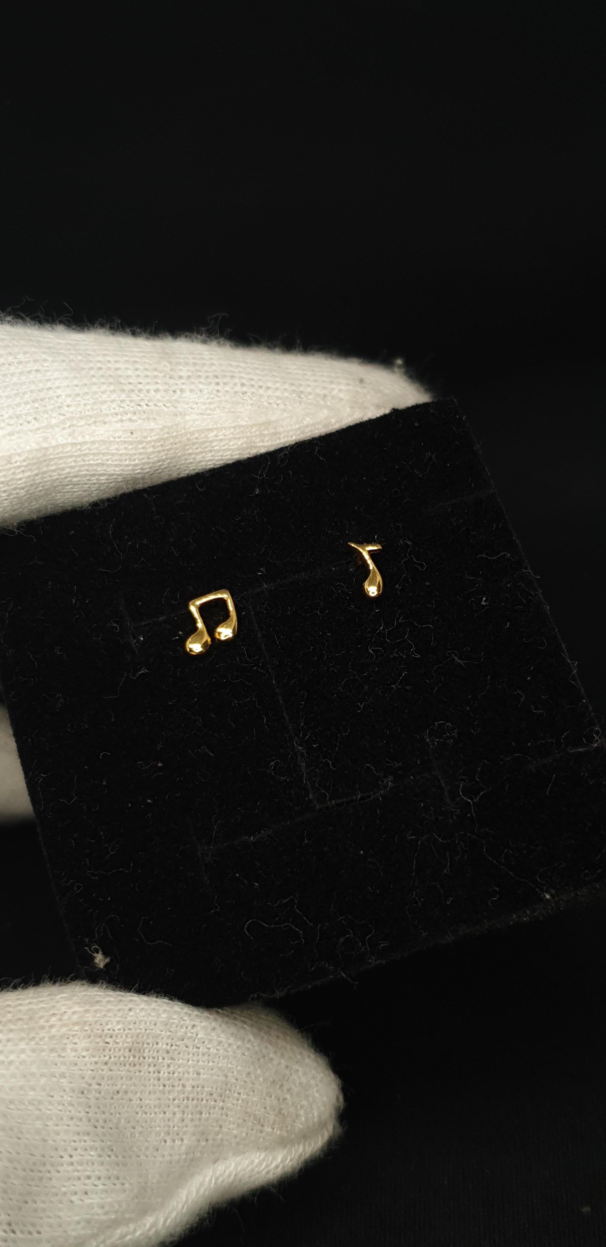 14k Solid Gold Musical Notes Stud Piercing Jewelry Nose Earrring For Sale 5