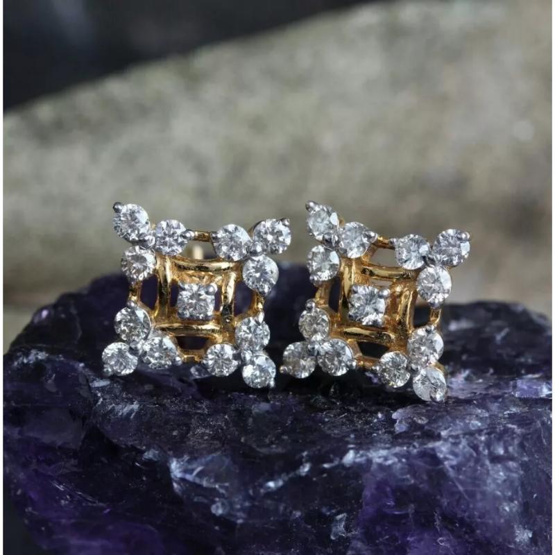 Round Cut 14K Solid Gold Natural Diamond Floral Stud Handmade Earrings For Sale