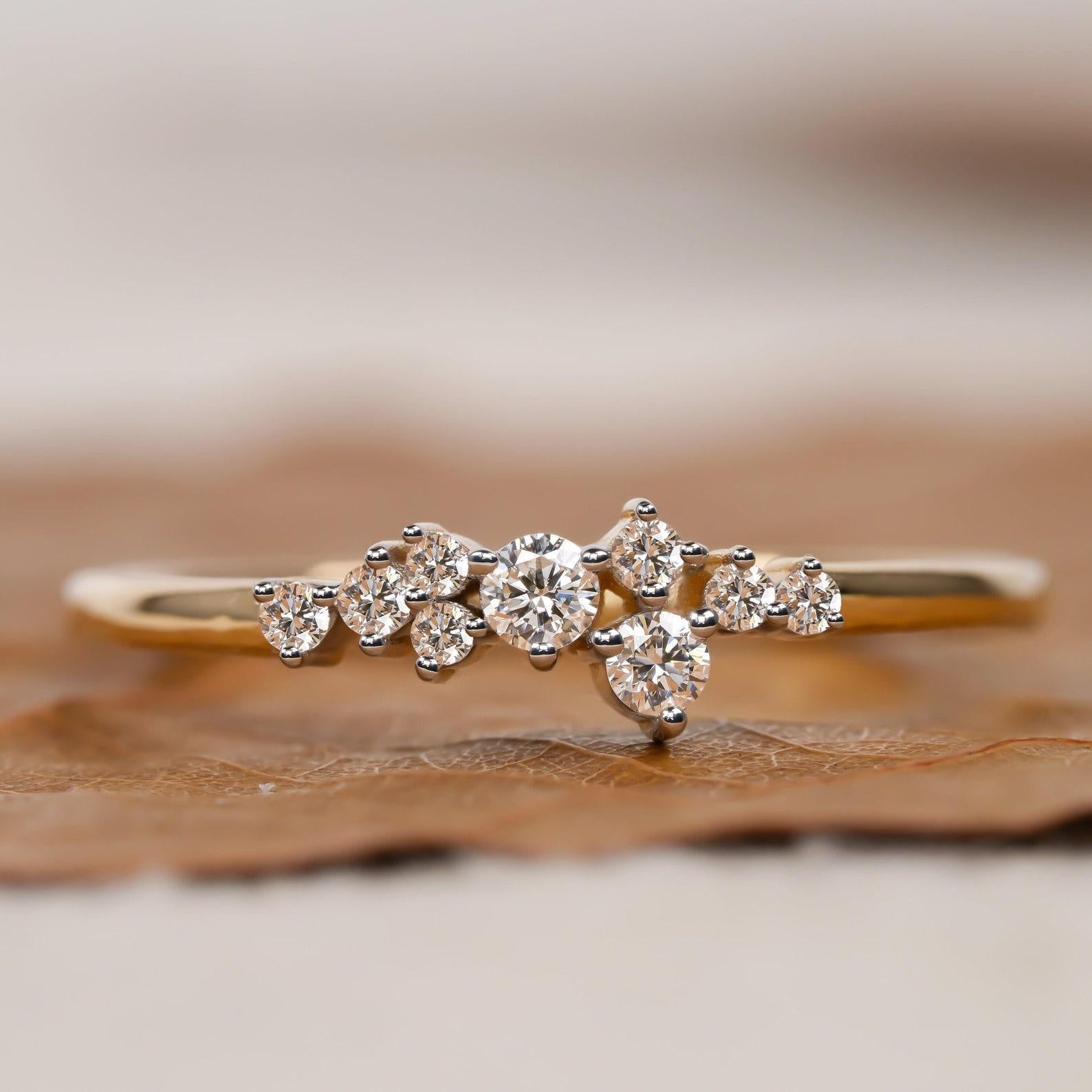 14k Massivgold Natürlicher Diamant Ikonischer Cluster-Ring Minimalistischer Tiny Cluster-Ring im Angebot 5