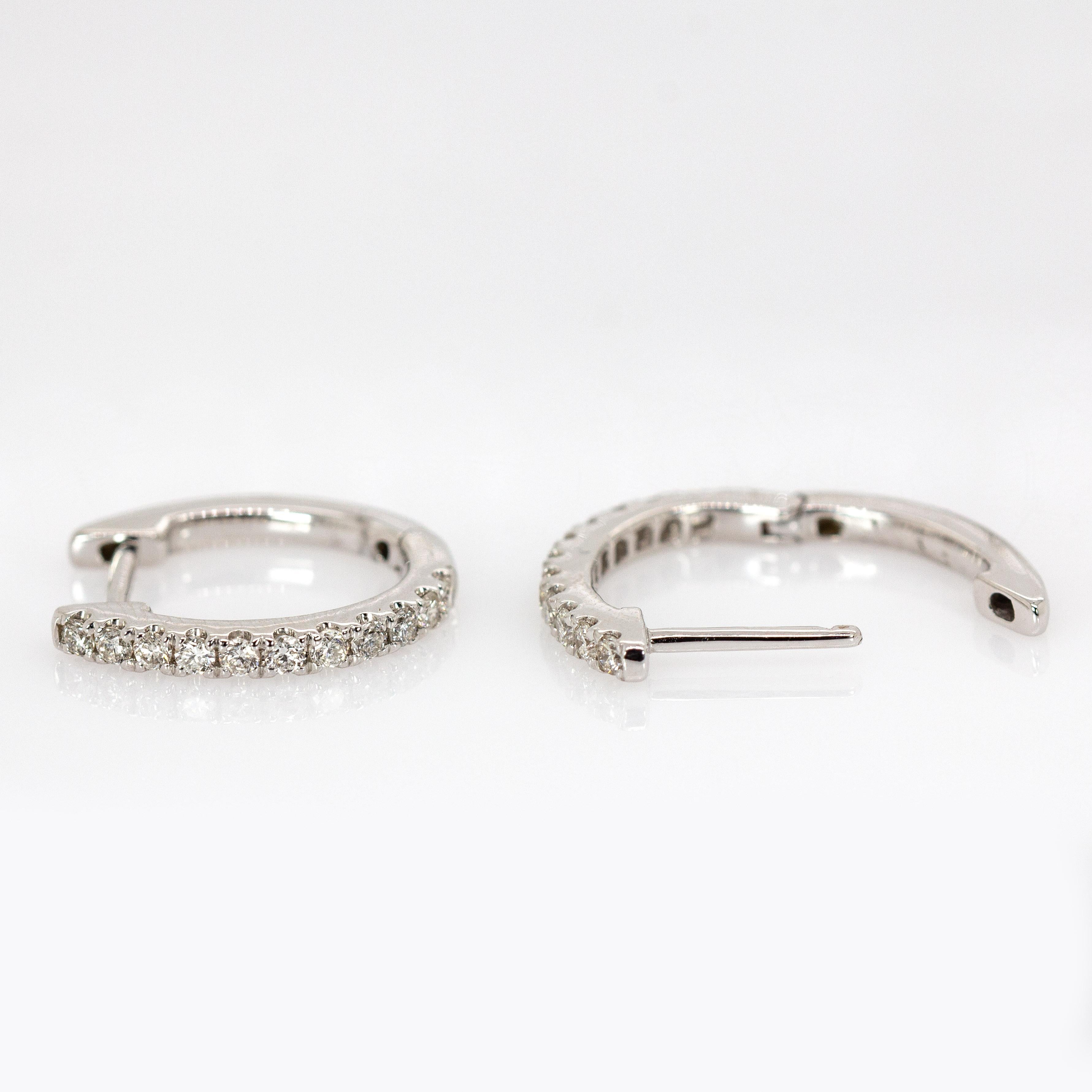 Cerceaux en or massif 14k diamant naturel miné par la terre  Fermeture par loquet en vente 1