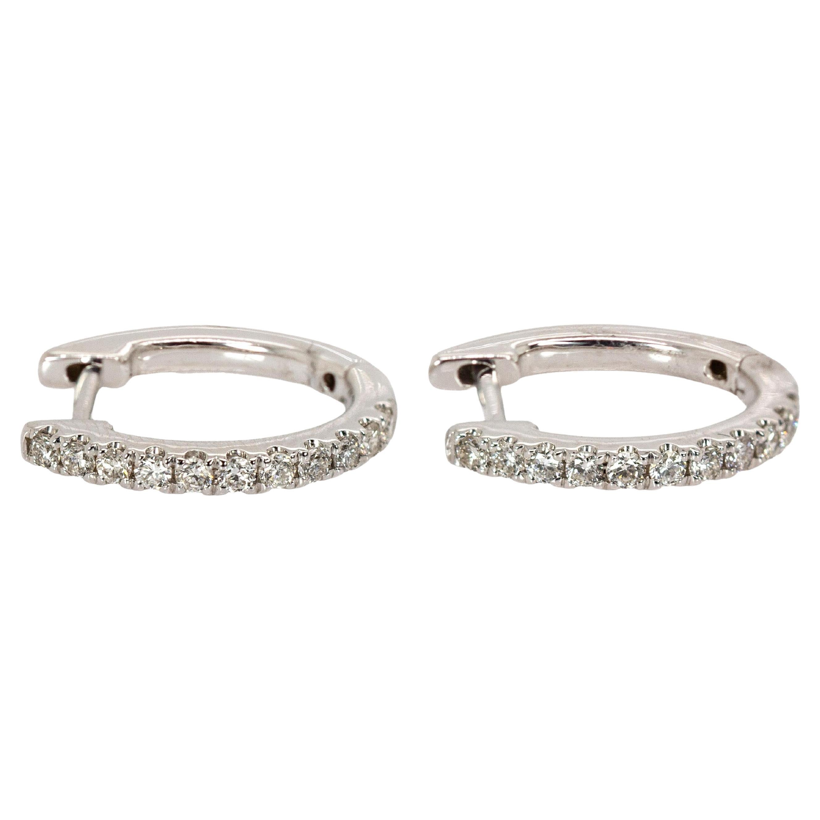 Cerceaux en or massif 14k diamant naturel miné par la terre  Fermeture par loquet