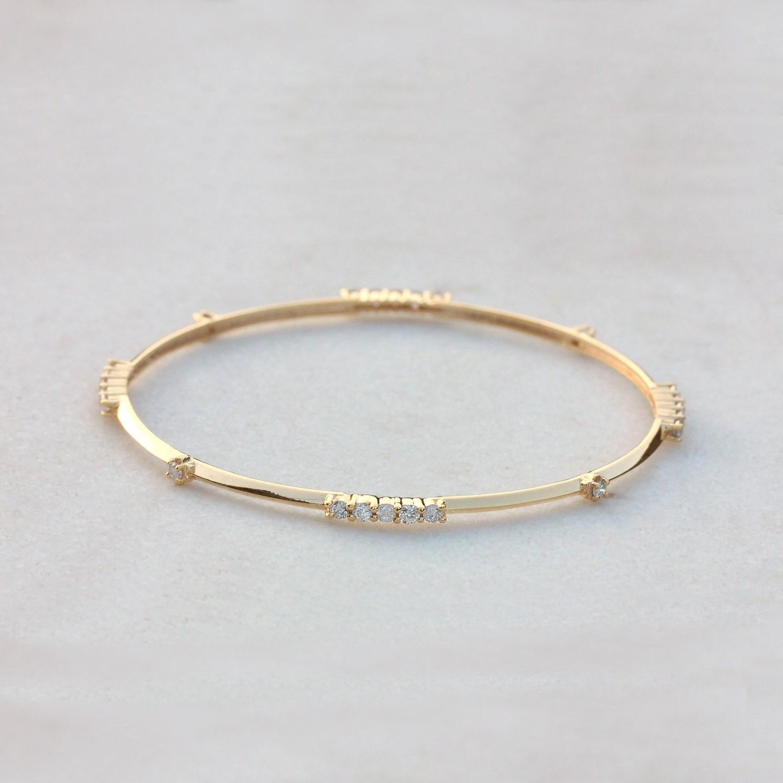 Art Deco 14k Solid Gold Natural Pave Diamond Bracelet Sleek Bangle Bracelet For Women. For Sale