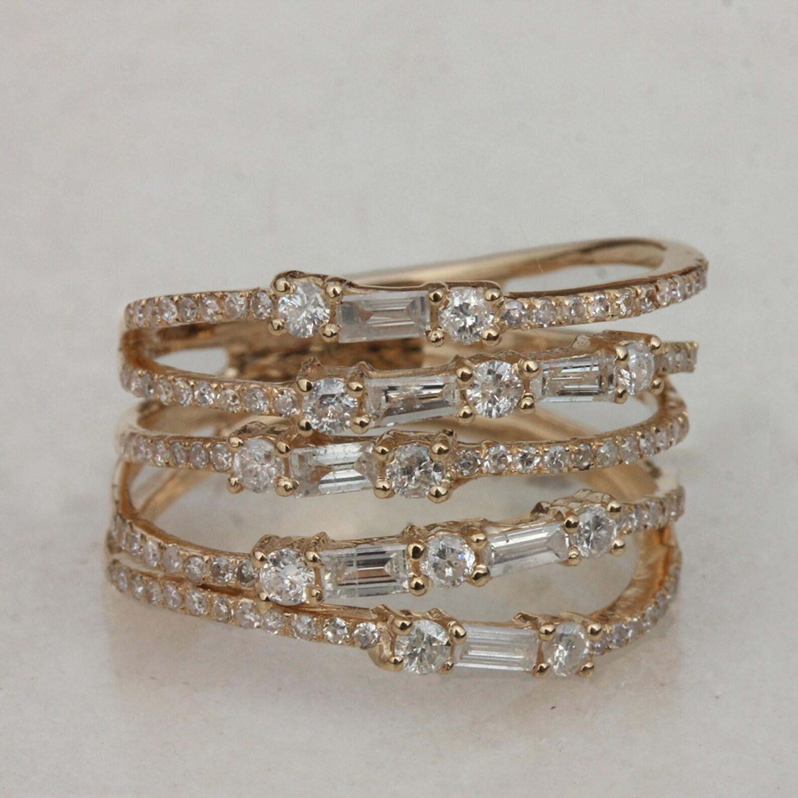 Art Déco Anello in oro massiccio 14k con diamante naturale Nature Taglio Baguette Bellissimo anello. in vendita