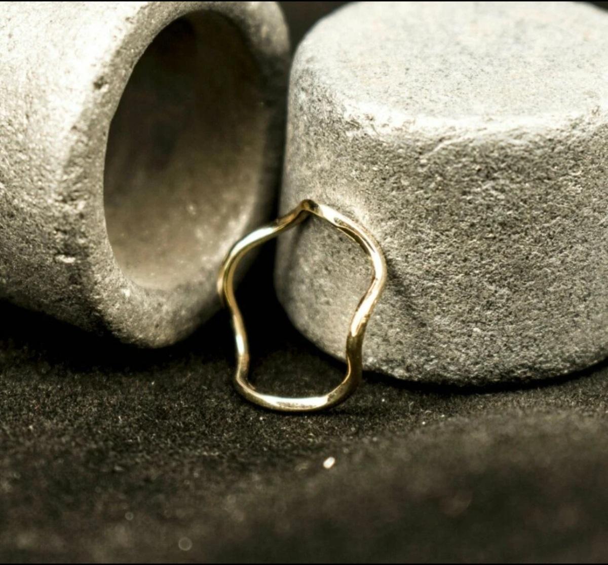 14k Solid Gold Plain Band Sea Breeze Ring Valentines Women Ring Minimalist Ring. In New Condition For Sale In Chicago, IL