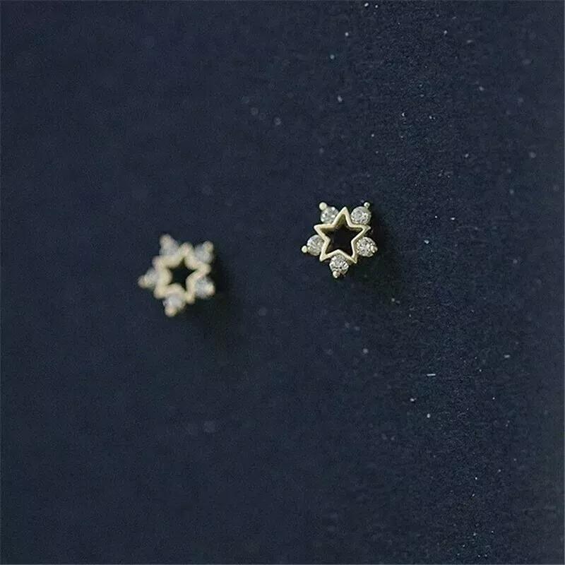 14K Solid Gold Simple Diamond Earring For Women Gold Exquisite Small Wedding Gift
Light weight can be worn everyday

Additional information:
Condition: New with tags: A brand-new, unused, and unworn item (including handmade items) in the original