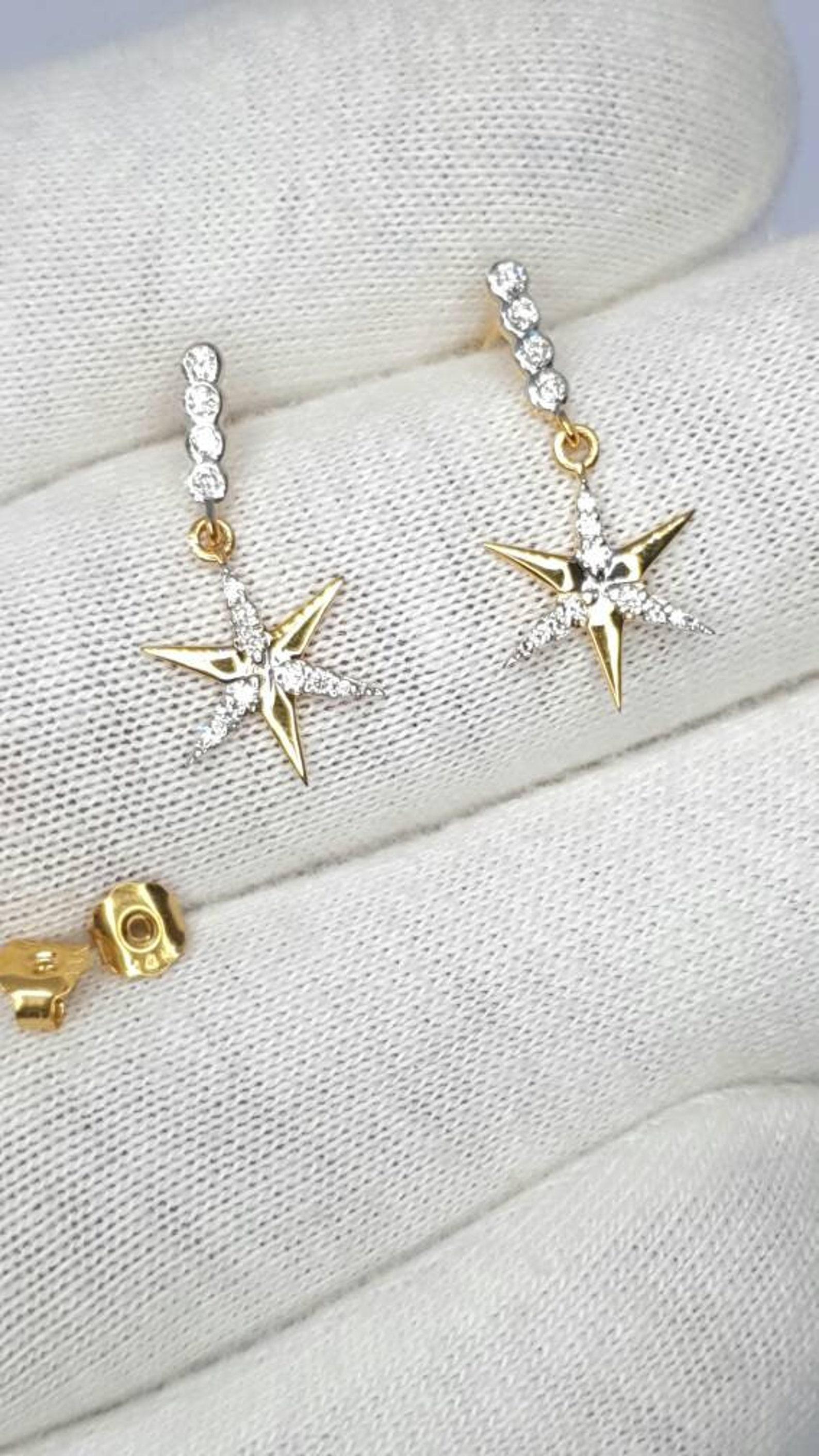 Taille ronde Pendants d'oreilles étoiles en or massif 14 carats et diamants naturels, cadeau pour les êtres chers en vente