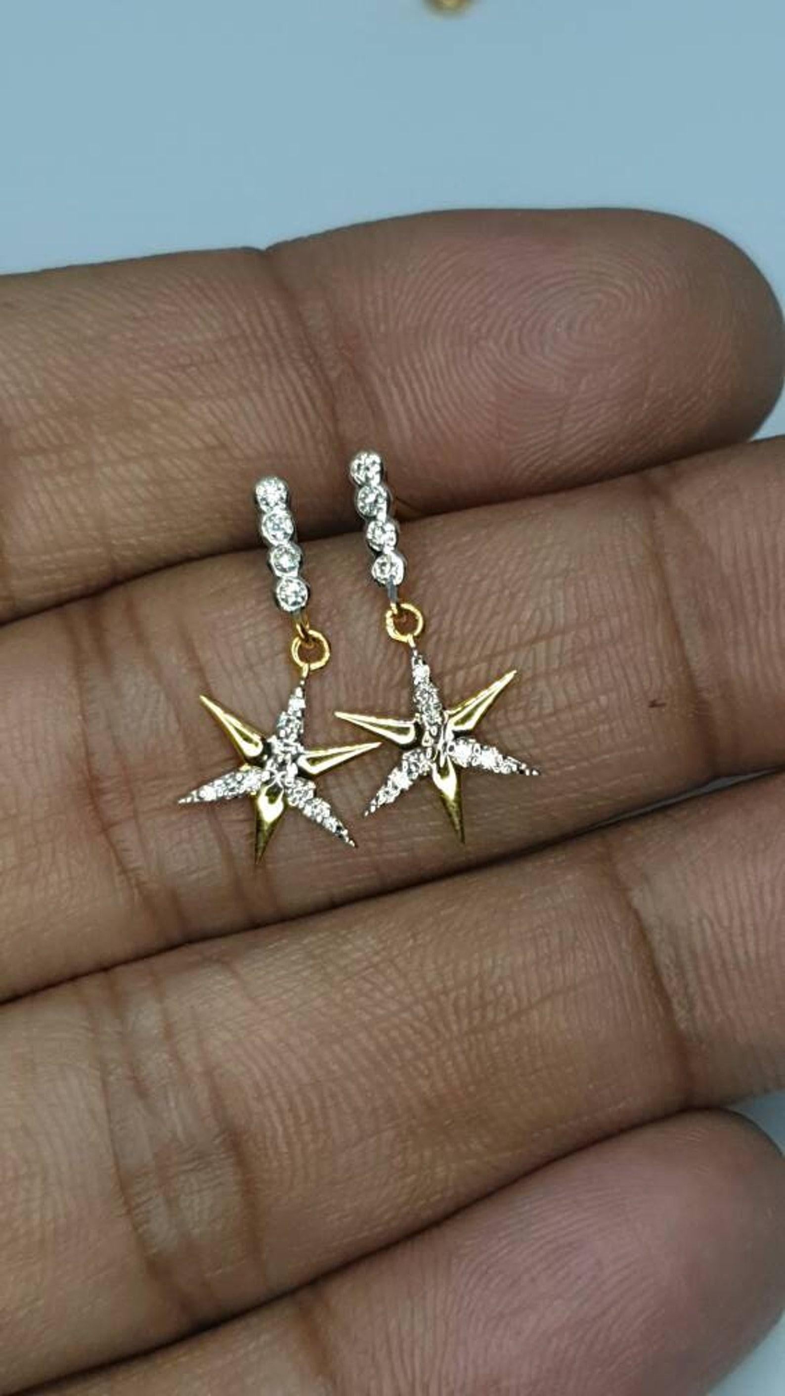 Pendants d'oreilles étoiles en or massif 14 carats et diamants naturels, cadeau pour les êtres chers Neuf - En vente à Chicago, IL