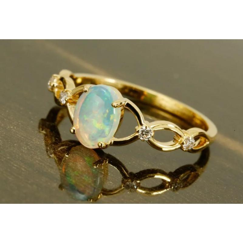 Round Cut 14k Solid Gold Statement Diamond and Opal Wedding Ring For Sale