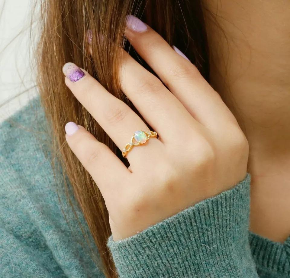 Round Cut 14k Solid Gold Statement Ring Diamond And Opal Wedding Ring Women Ring Jewelry. For Sale