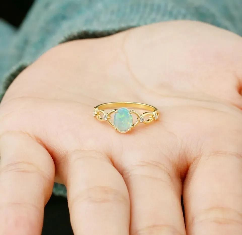 Women's or Men's 14k Solid Gold Statement Ring Diamond And Opal Wedding Ring Women Ring Jewelry. For Sale