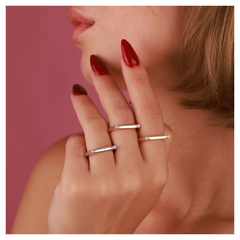 14K Massivgold dünner flacher Bar-Ring Diamant-Linienband Stapelbarer flacher Band Ring Geschenk im Angebot