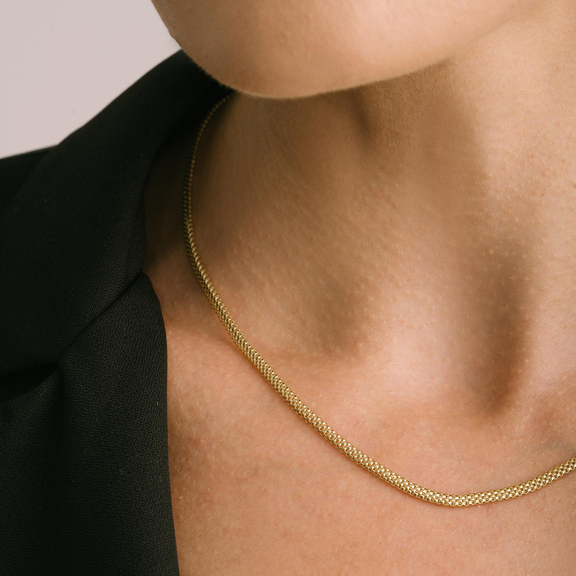 Collana a catena sottile in oro massiccio 14K - Design/One leggero e stratificato in vendita 1