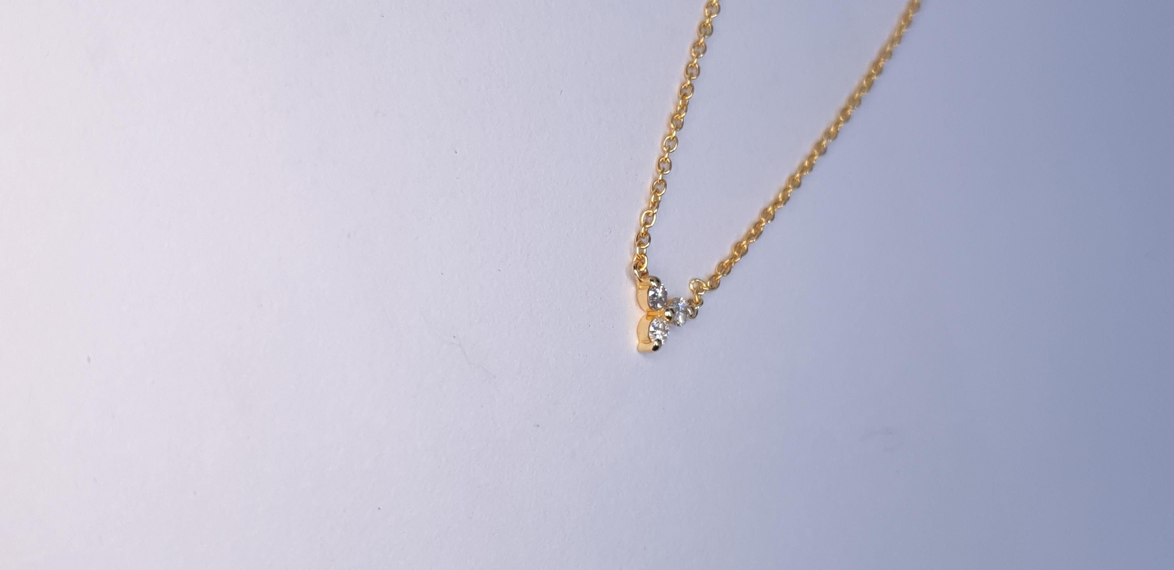 Collier en or massif 14K à trois diamants Breloque en diamant naturel. en vente 8