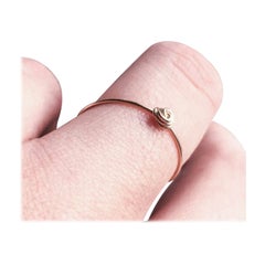 14k Or massif Tiny Knot Skinny Ring Valentines Stacking Ring Present Ring Gift.