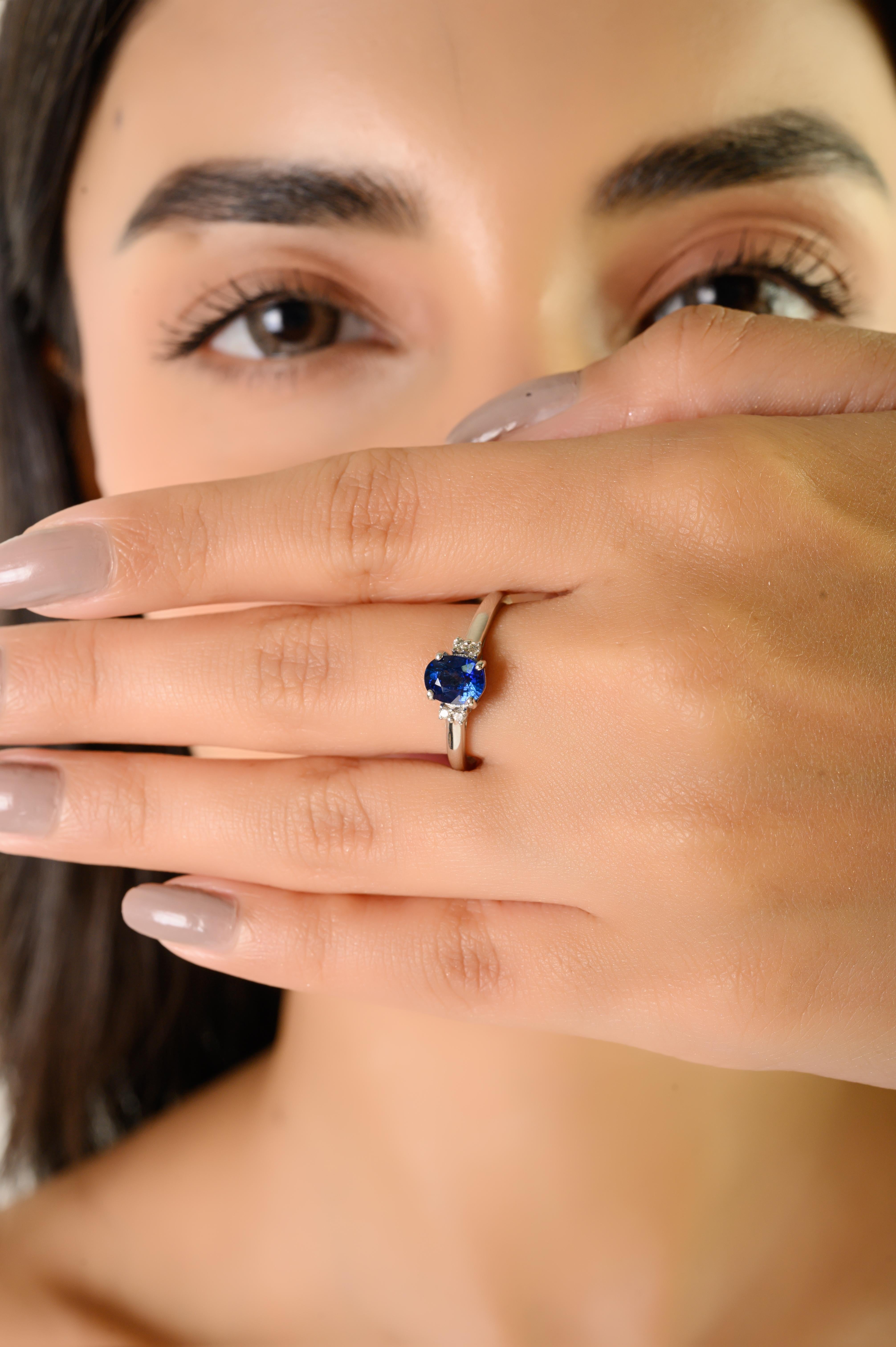 in vendita:  Anello di fidanzamento in oro bianco massiccio 14K con zaffiro blu ovale naturale e diamante da 1,85 carati 4