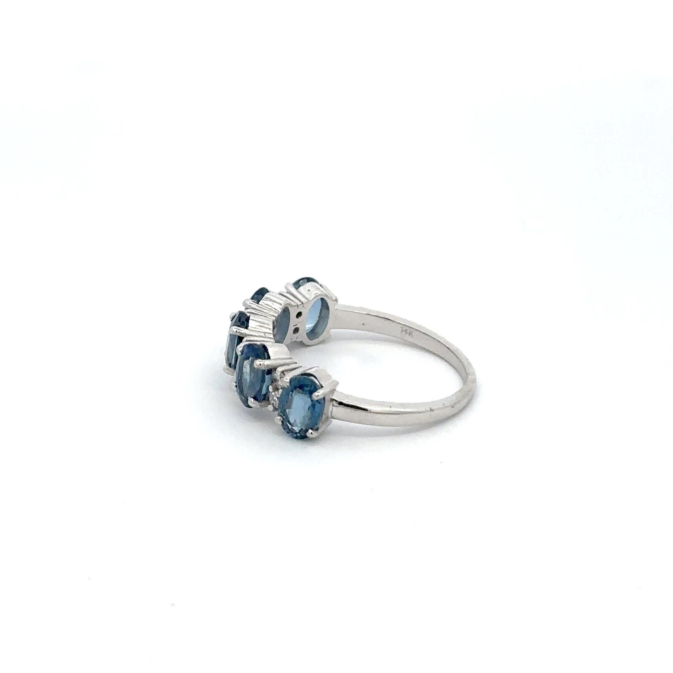 En venta: Anillo de compromiso para mujer en oro blanco macizo de 14k con diamante y zafiro azul  3